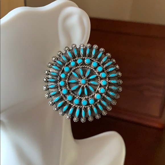 Jewelry - Navajo Zuni Needlepoint Dome Earrings